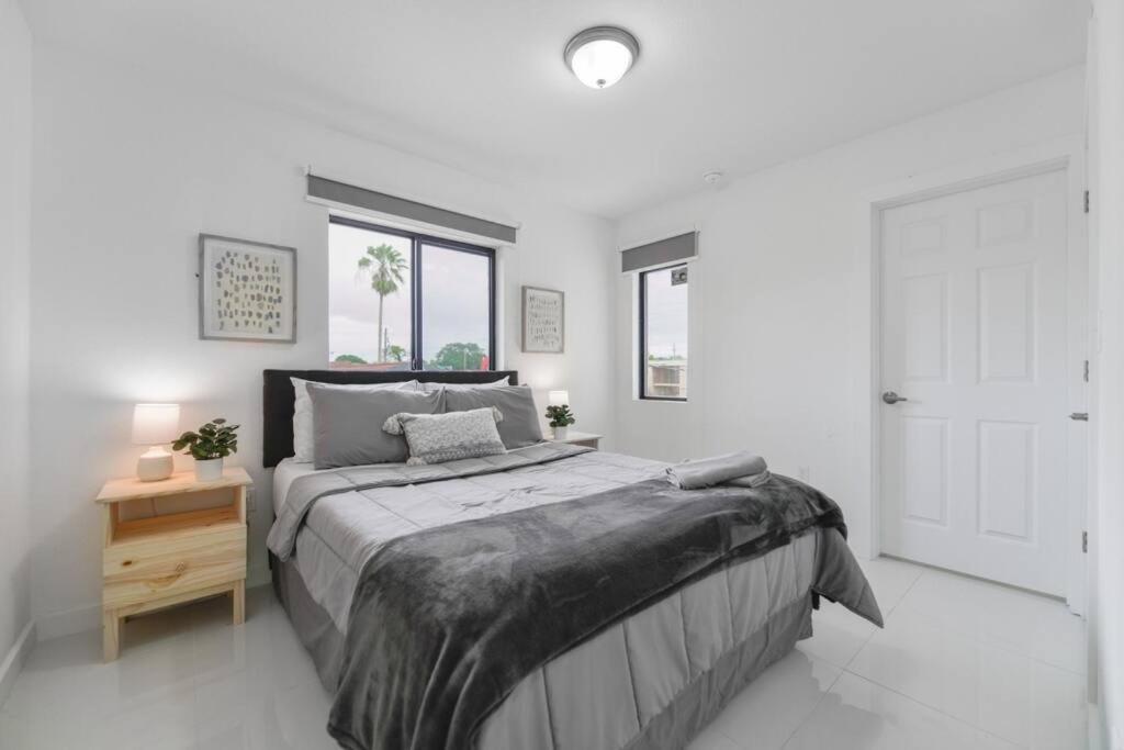 Brand New Duplex 3 Bedroom 2,5 Bathrooms With Parking Сasa de vacaciones *