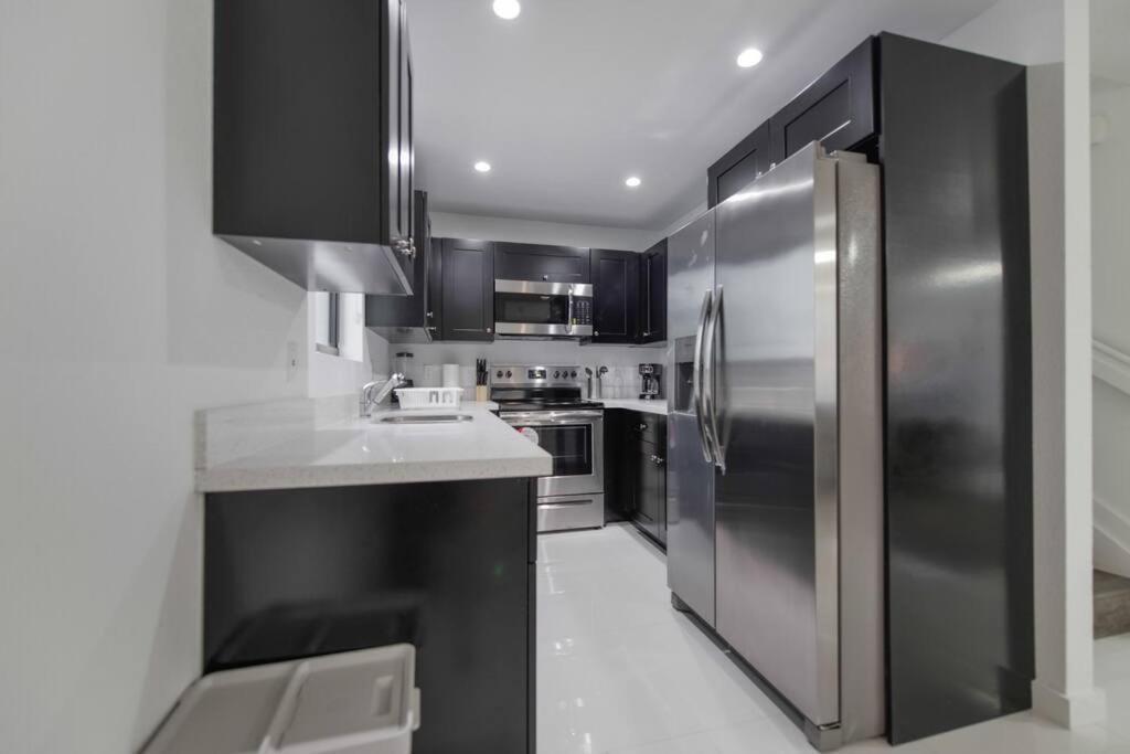 Brand New Duplex 3 Bedroom 2,5 Bathrooms With Parking Ferienhaus