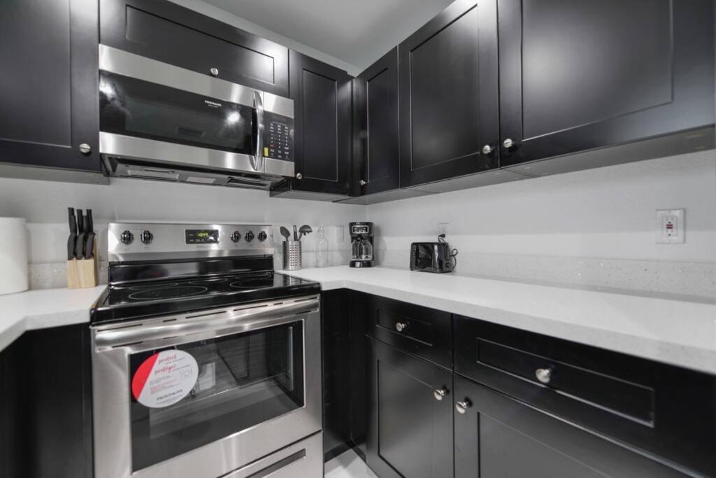 Brand New Duplex 3 Bedroom 2,5 Bathrooms With Parking Ferienhaus Miami